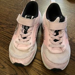 Nike toddler sneakers